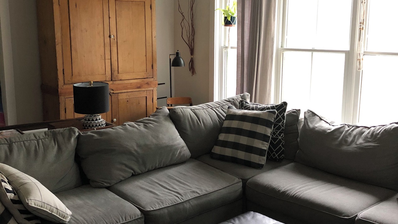 Photo of Livingroom in Round Lake