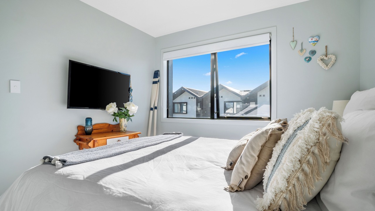 Photo of Bedroom in Long Bay