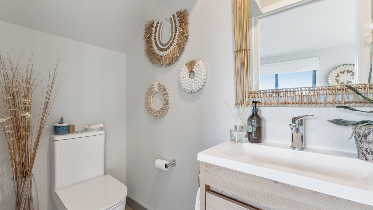 Photo of Bathroom in Long Bay