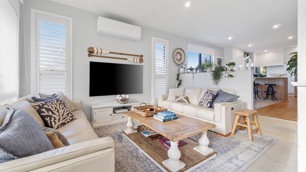 Photo of Livingroom in Long Bay