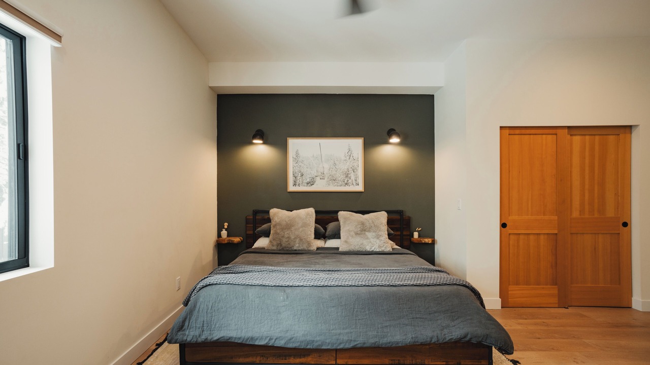 Photo of Bedroom in Snoqualmie Pass