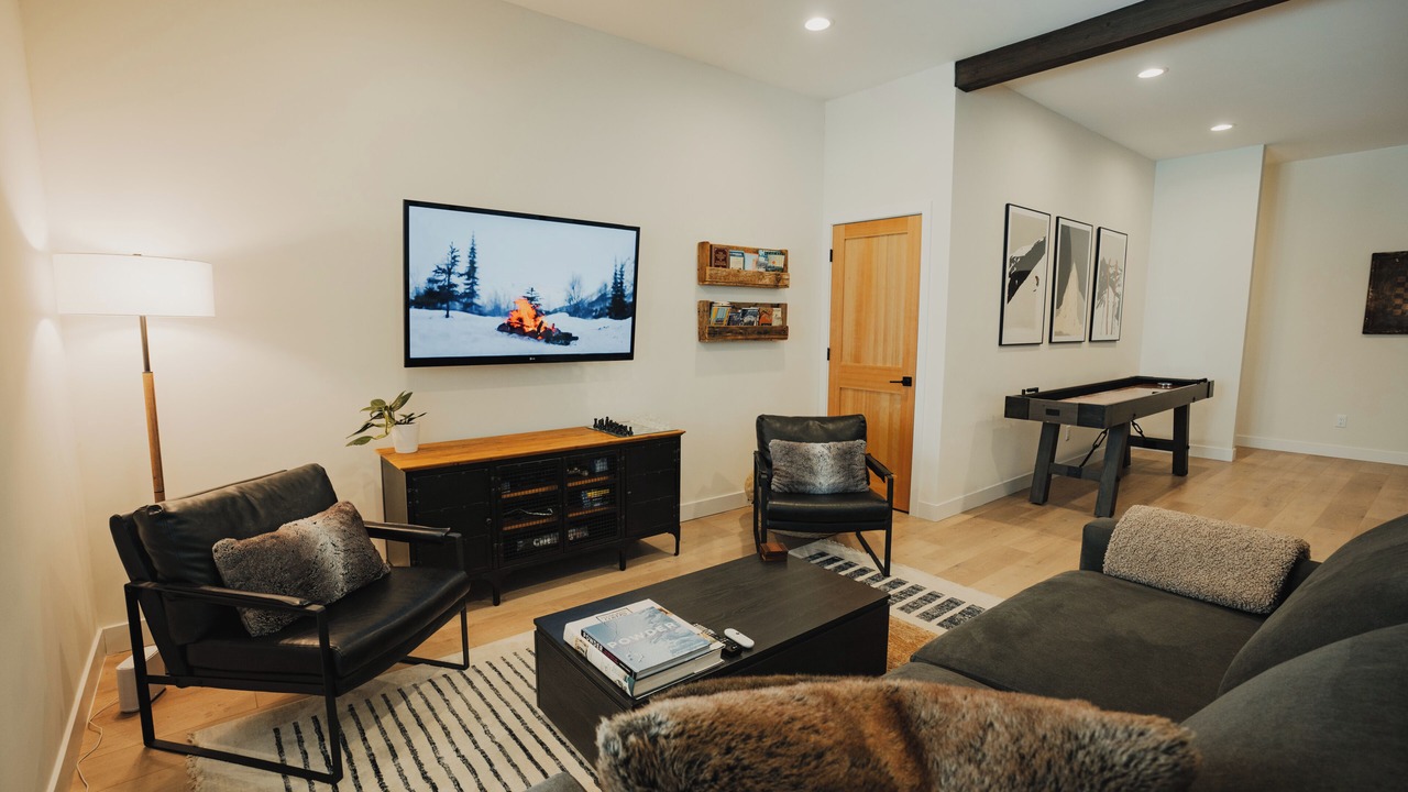 Photo of Livingroom in Snoqualmie Pass