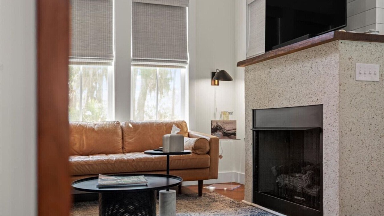 Photo of Livingroom in Uptown
