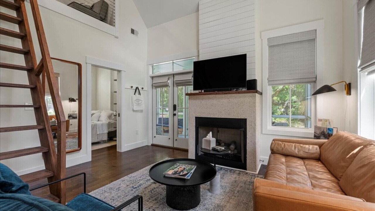 Photo of Livingroom in Uptown