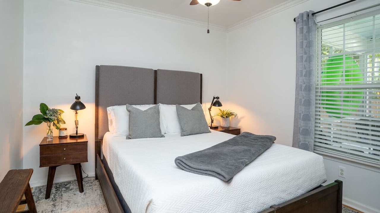 Photo of Bedroom in Northwest Quadrant
