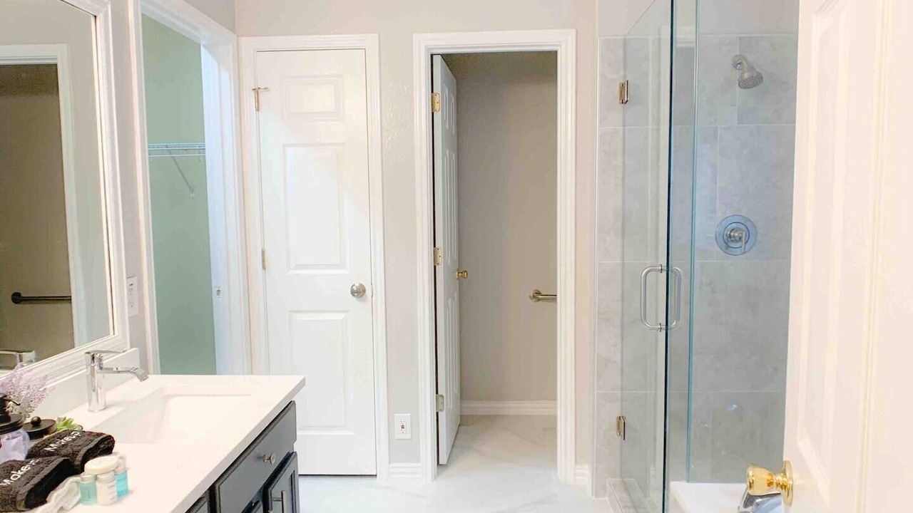 Photo of Bathroom in Helotes