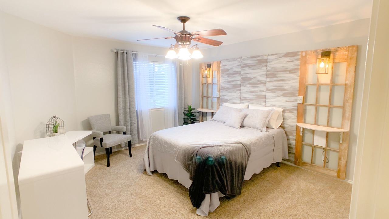 Photo of Bedroom in Helotes