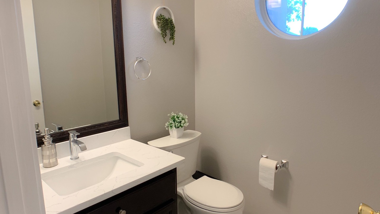 Photo of Bathroom in Helotes
