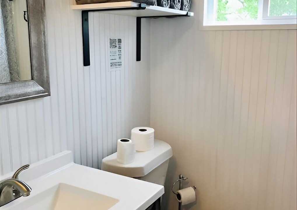 Photo of Bathroom in San Saba