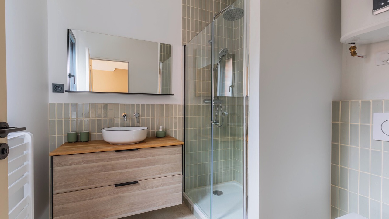 Photo of Bathroom in Issy-les-Moulineaux