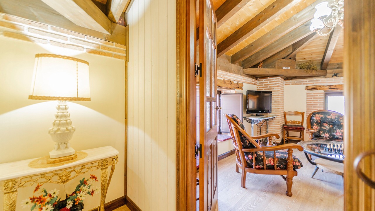 Photo of Livingroom in Moral de Hornuez