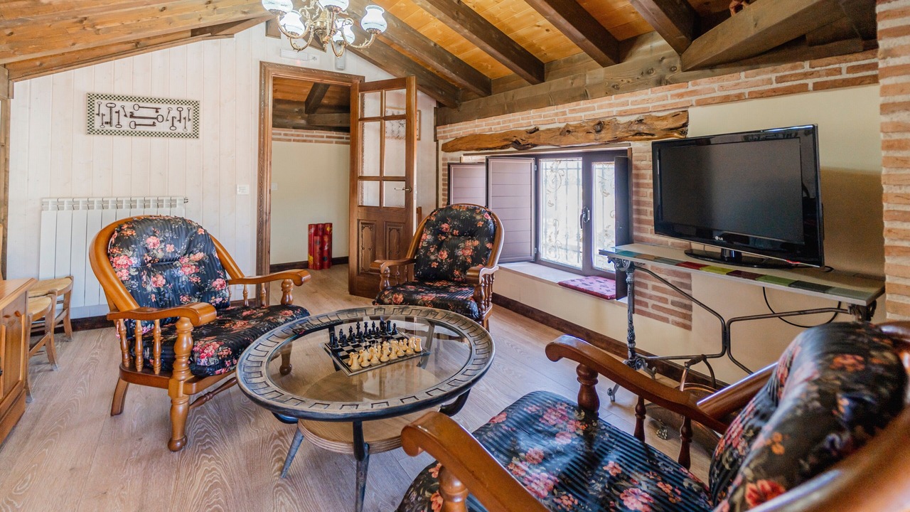 Photo of Livingroom in Moral de Hornuez