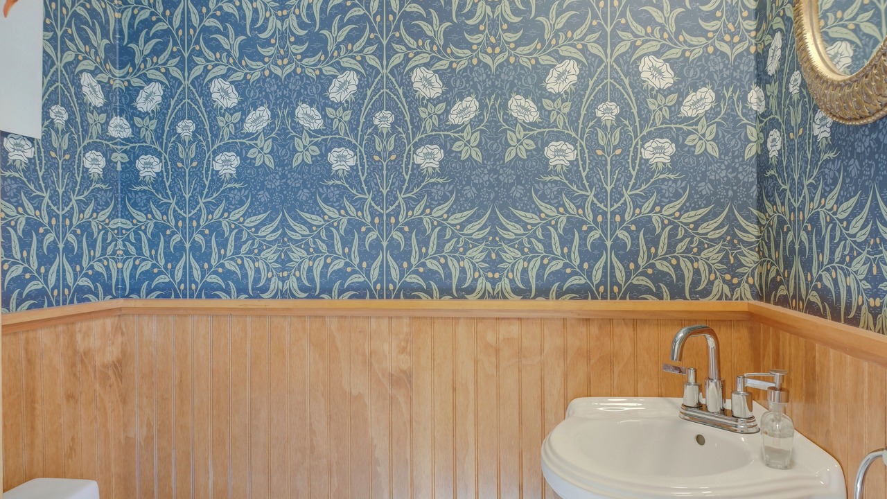 Photo of Bathroom in South Addison