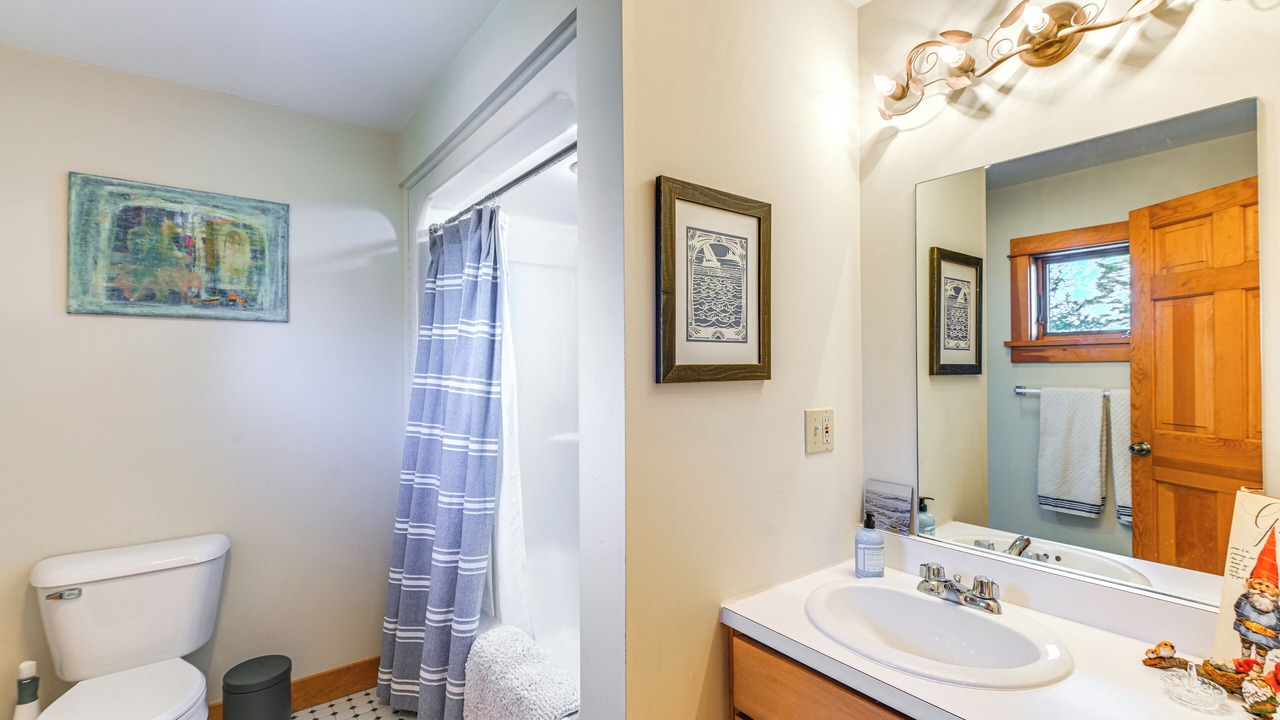 Photo of Bathroom in South Addison