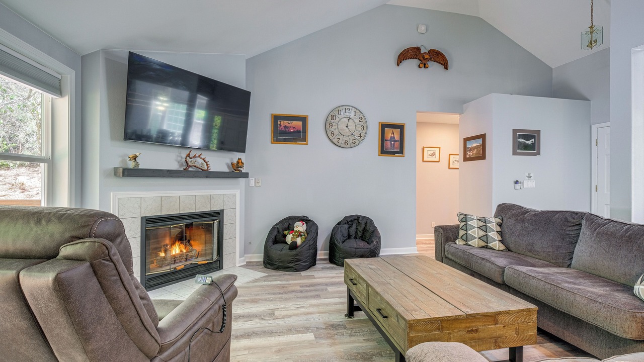 Photo of Livingroom in Silverdale