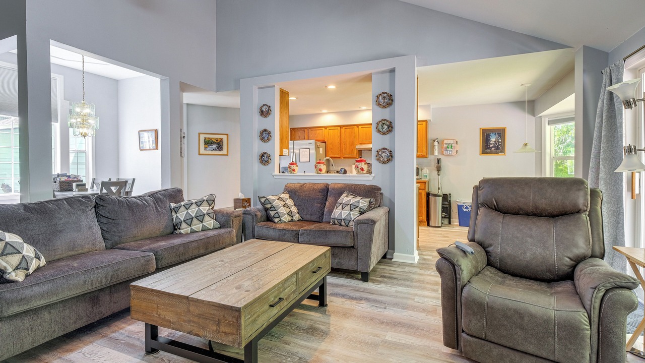 Photo of Livingroom in Silverdale