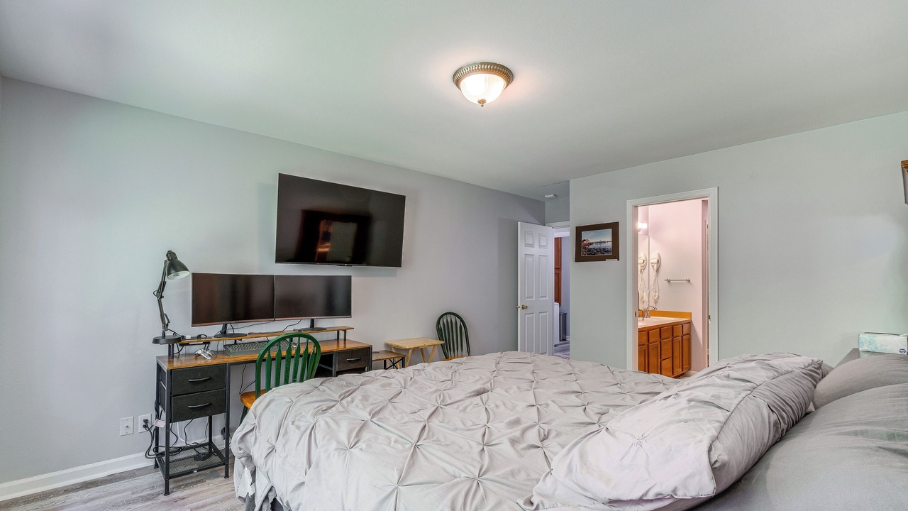 Photo of Bedroom in Silverdale