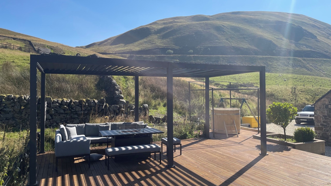 Photo of Outdoor in Thornhill