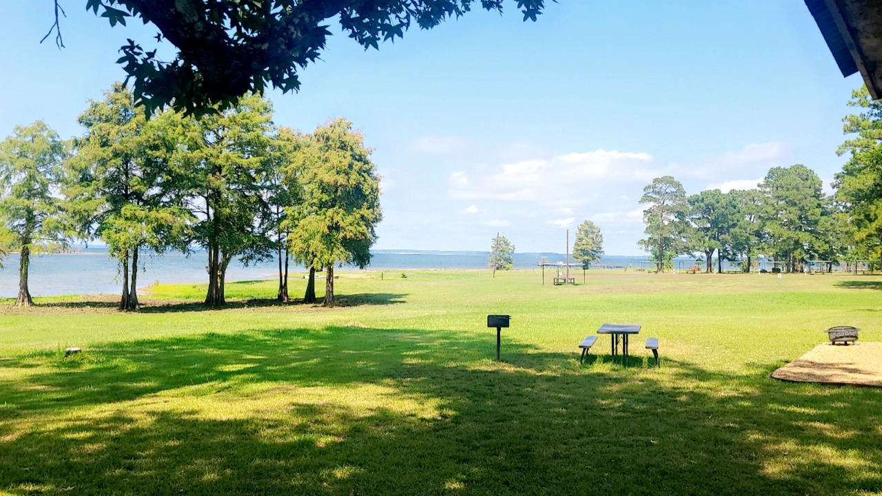 Photo of Outdoor in Hemphill