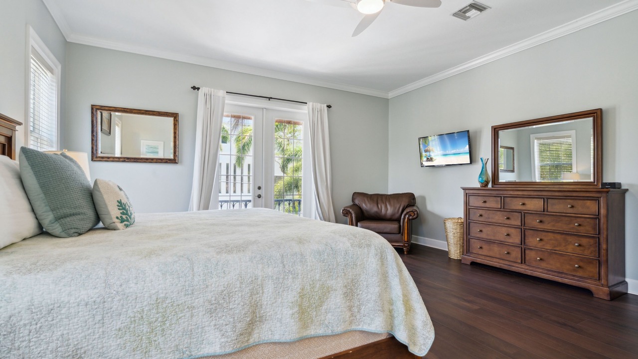 Photo of Bedroom in Bay Isle