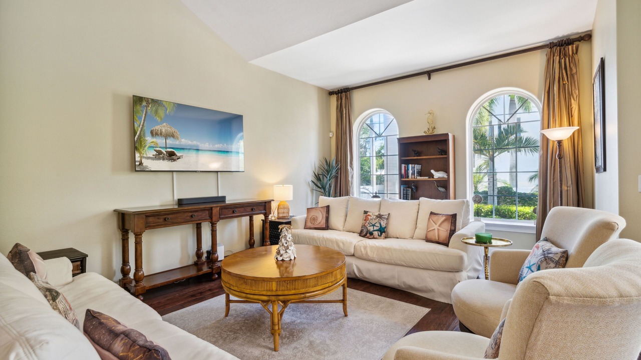 Photo of Livingroom in Bay Isle