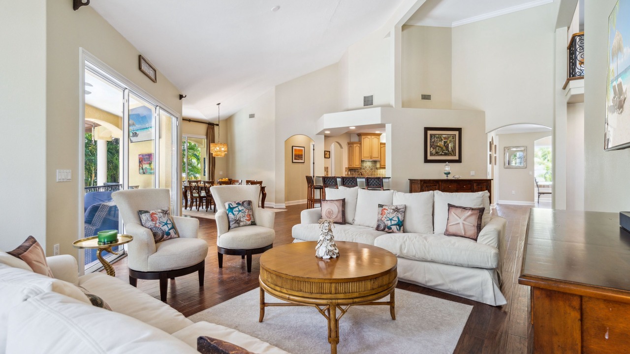 Photo of Livingroom in Bay Isle