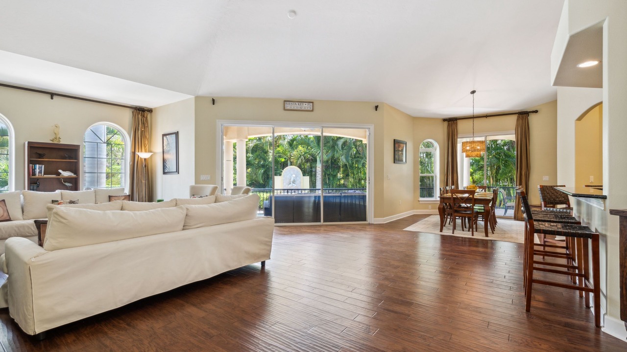 Photo of Others in Bay Isle