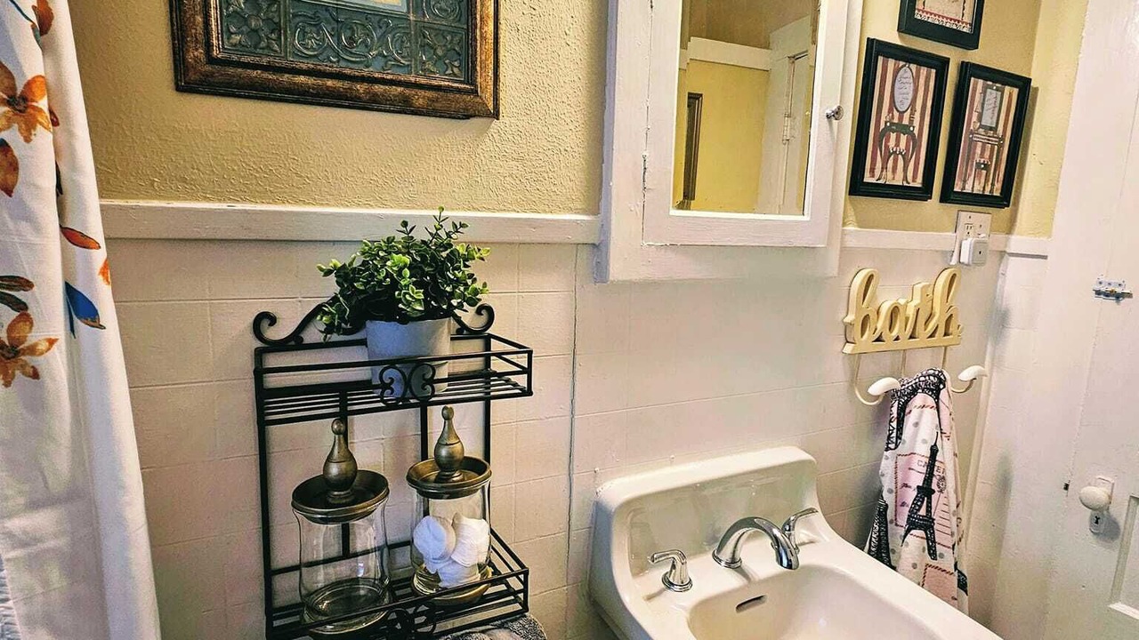 Photo of Bathroom in Woodland Heights