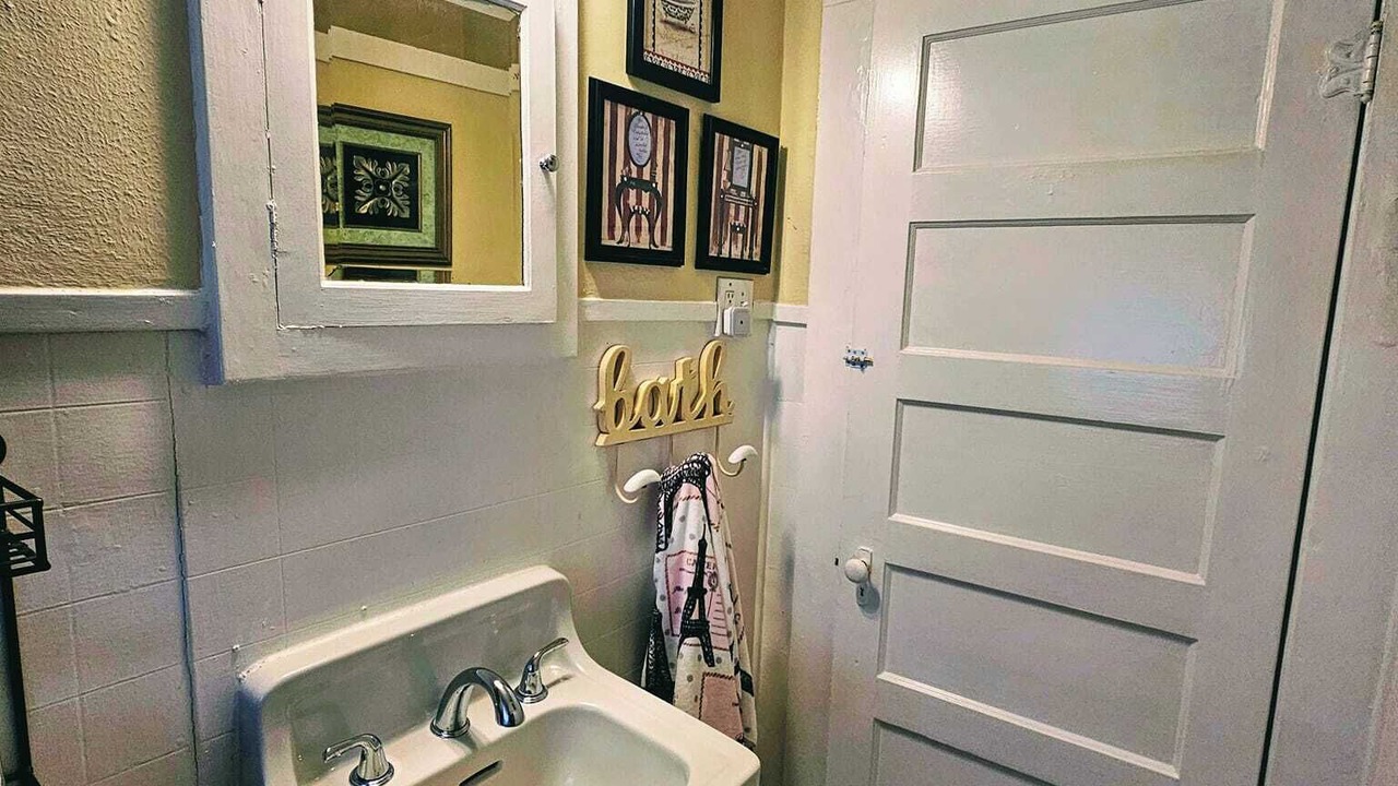 Photo of Bathroom in Woodland Heights