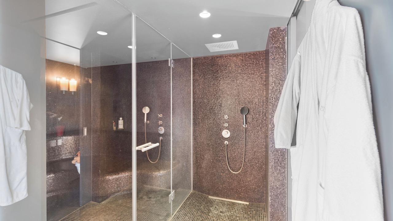 Photo of Bathroom in Paradiso