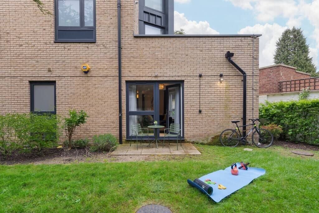 Photo of Outdoor in Ashford