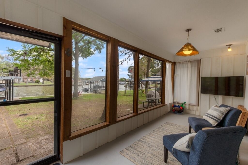 Photo of Outdoor in Gun Barrel City