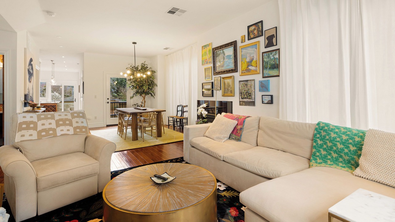 Photo of Livingroom in Eugene