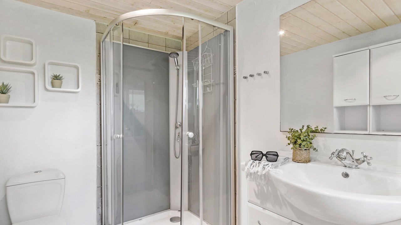 Photo of Bathroom in Logstor