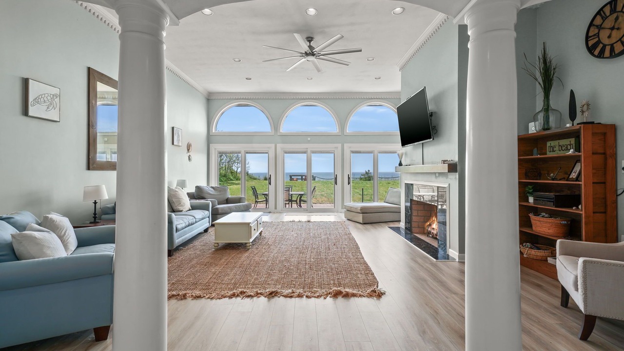 Photo of Livingroom in Cape Charles