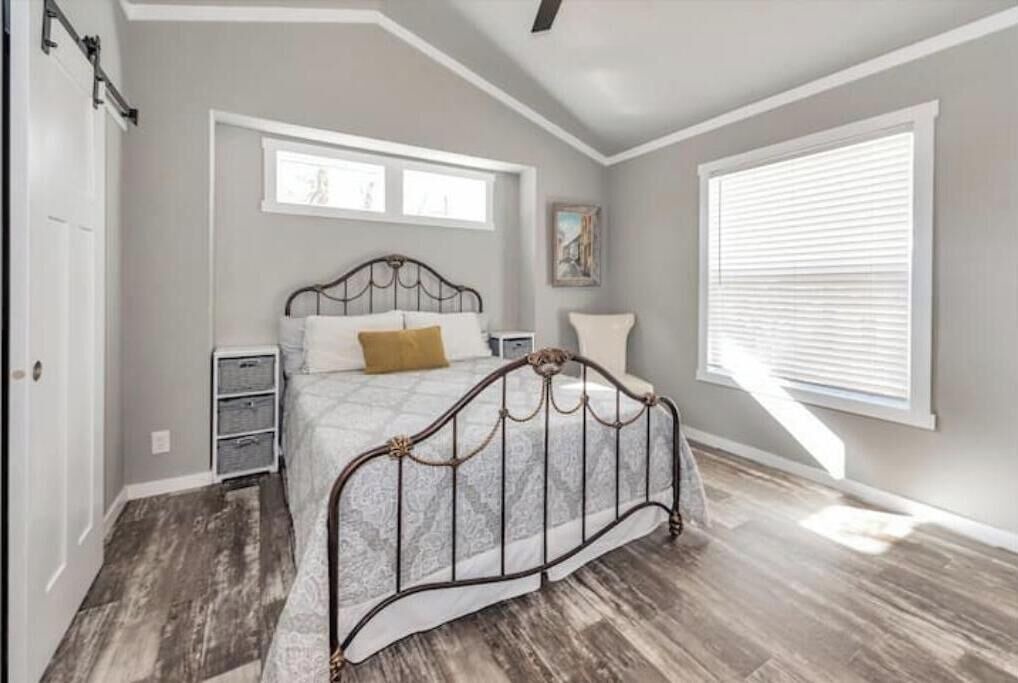 Photo of Bedroom in Montgomery