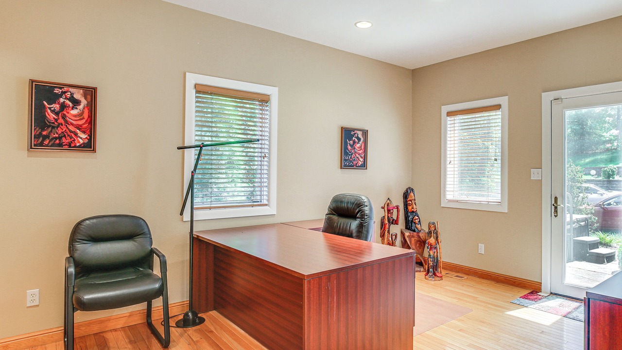 Photo of Livingroom in Glencoe