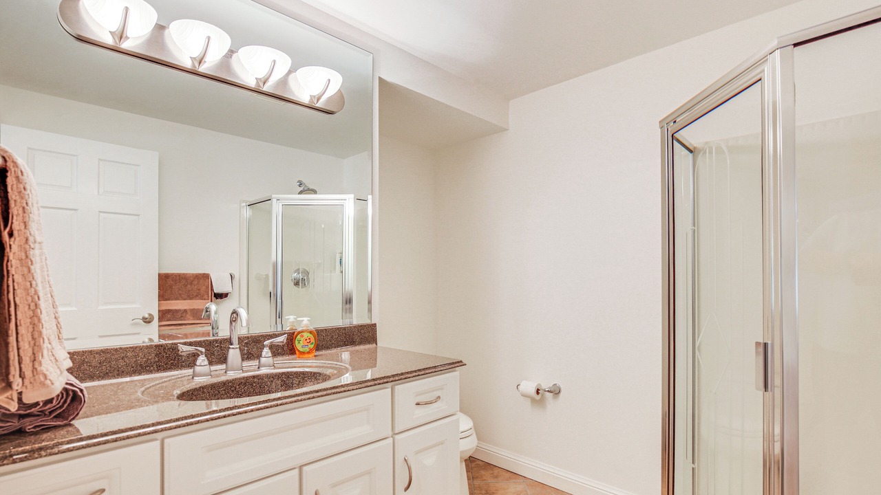 Photo of Bathroom in Glencoe