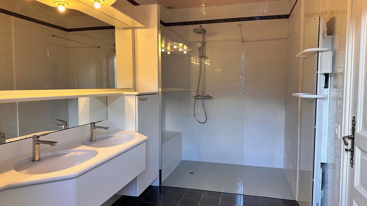 Photo of Bathroom in Laroque-des-Alberes