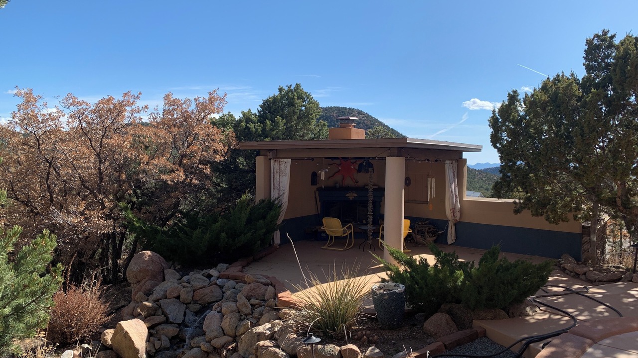 Photo of Livingroom in Canoncito