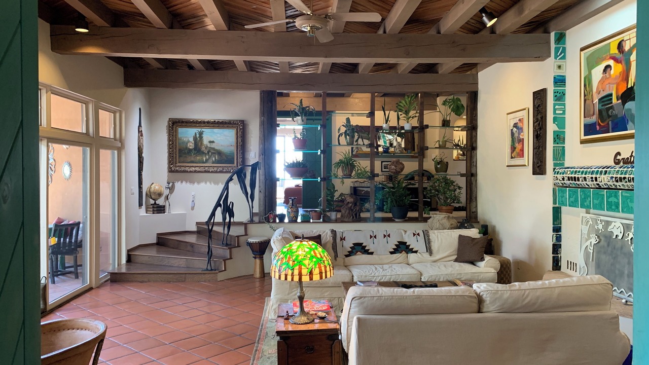 Photo of Livingroom in Canoncito