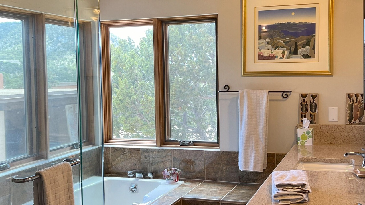 Photo of Bathroom in Canoncito