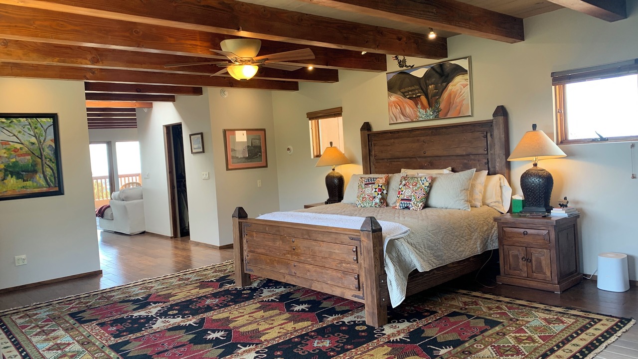 Photo of Bedroom in Canoncito