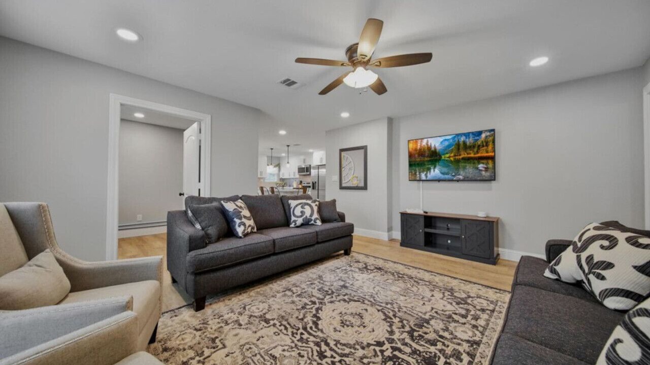 Photo of Bedroom in South Central Houston