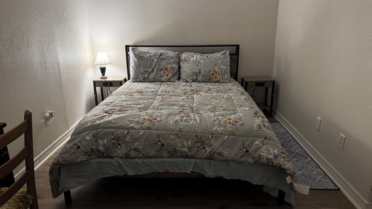 Photo of Bedroom in Hardy