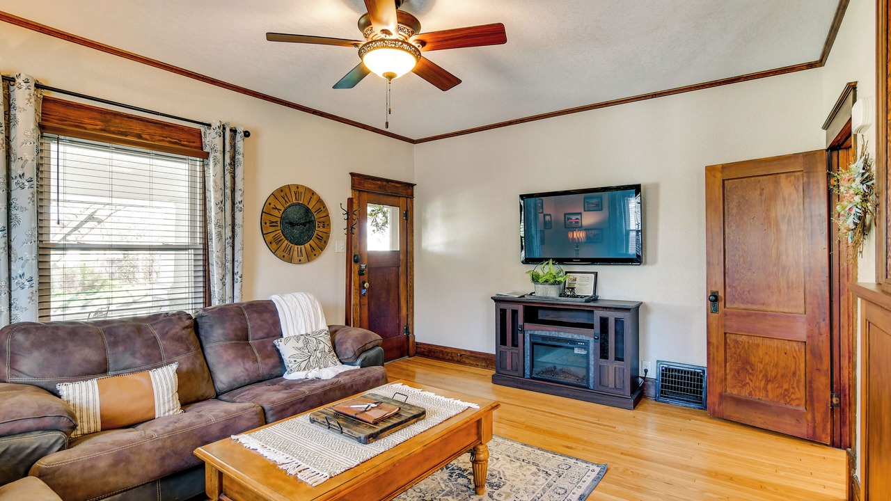 Photo of Livingroom in Winterset