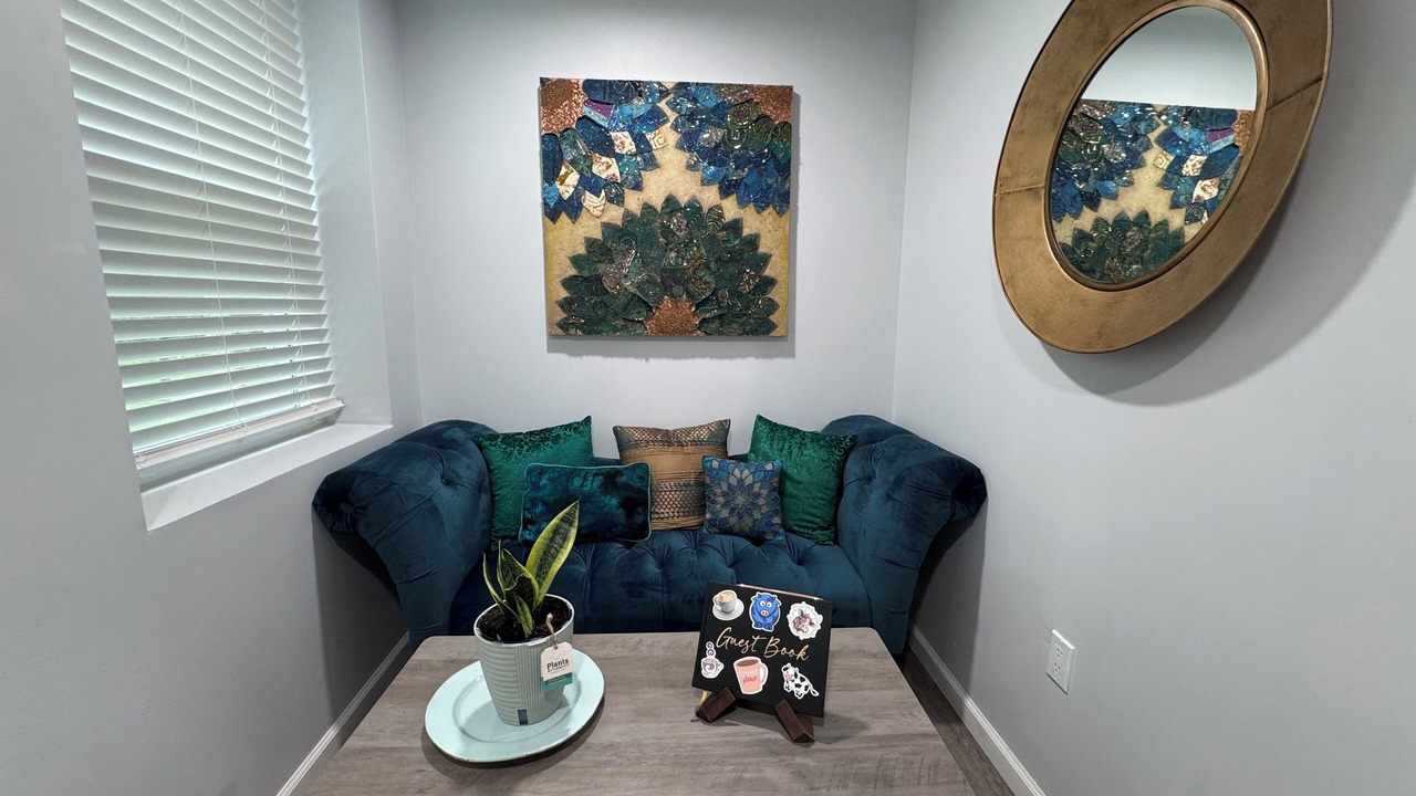 Photo of Livingroom in Fairview