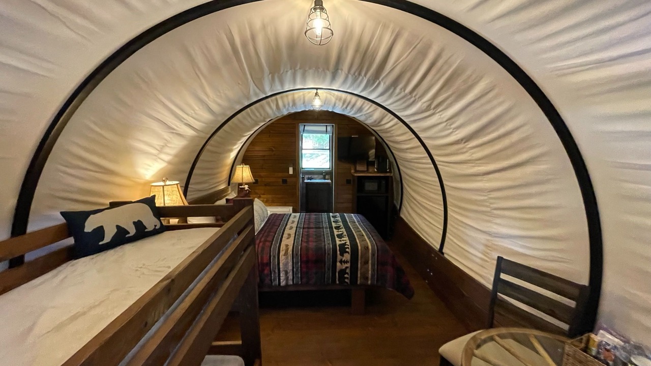 Photo of Bedroom in Branson