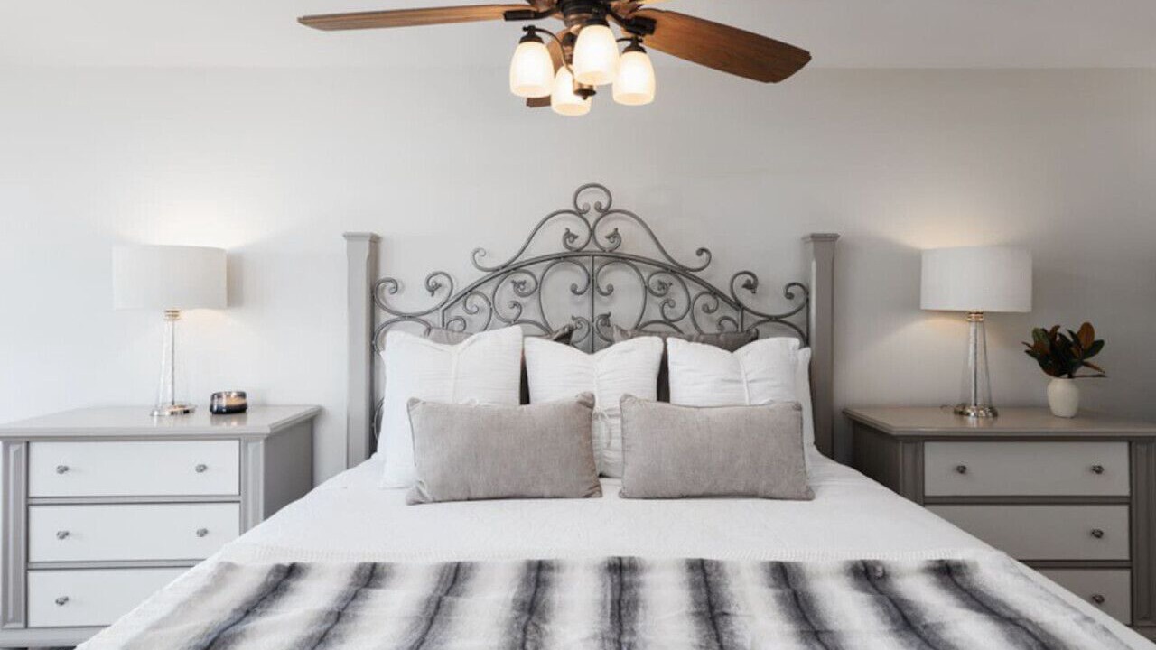 Photo of Bedroom in Paradise Valley Village