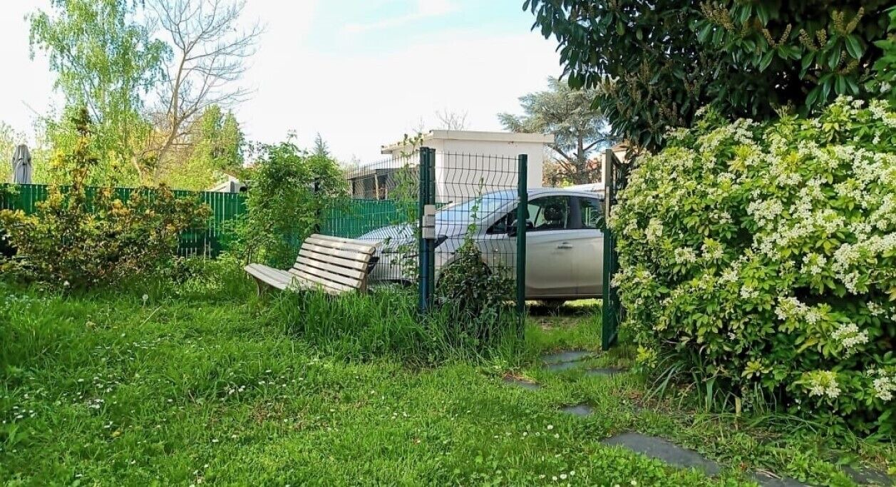 Photo of Outdoor in Clamart